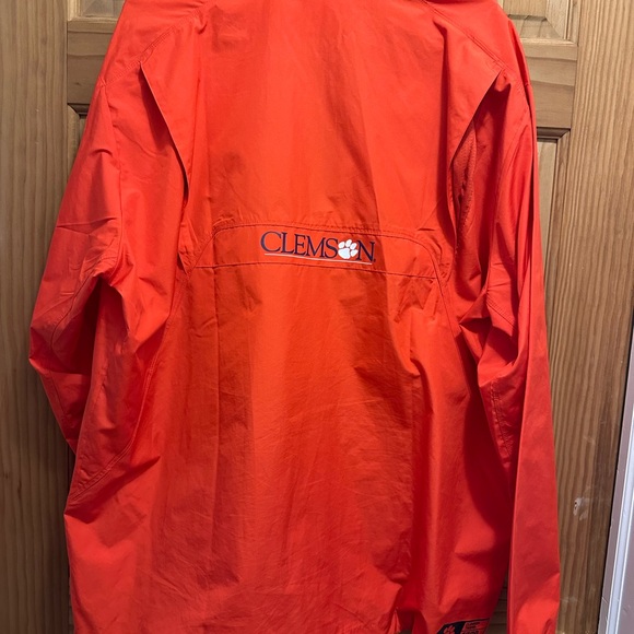 Men’s Clemson University Orange Nike 1/4 Zip Windbreaker Pullover - Picture 8 of 9
